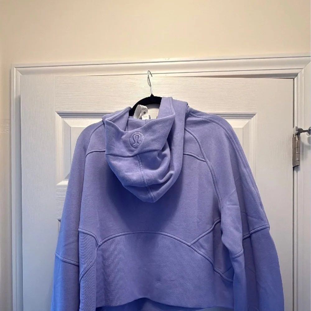 Lululemon Oversized Half Zip Hoodie XL/XXL, NWT
Colorway: Dusty Lilac ๐ - Picture 4 of 5